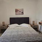 Eleni's Place Apartment *