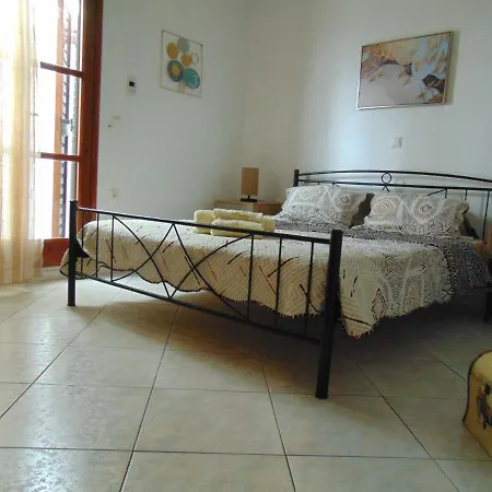 Eleni's Place Appartamento Naxos City