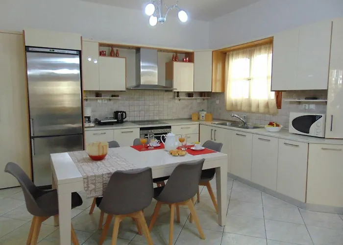 Eleni's Place Apartmán *