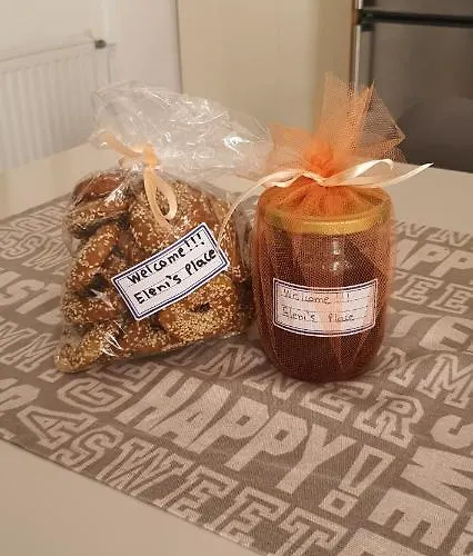 Eleni's Place * Naxos City