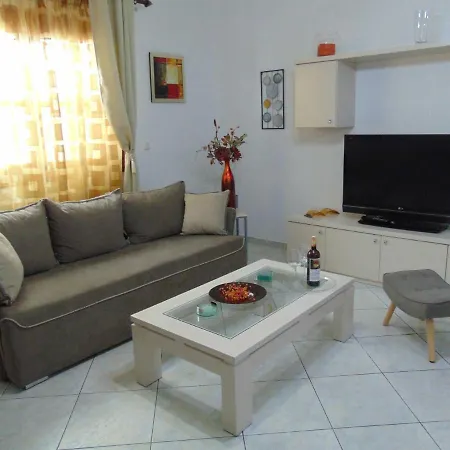 Eleni's Place Apartment