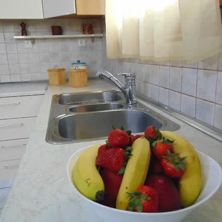 Eleni's Place Daire Naxos City