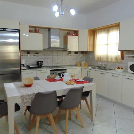 Eleni's Place Appartement *