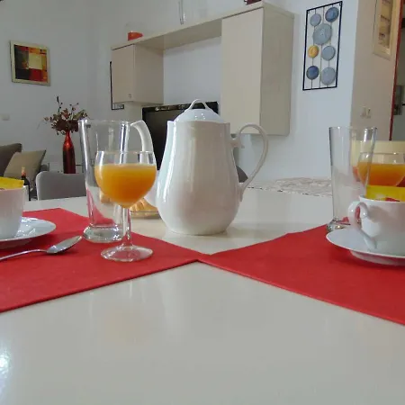 Eleni's Place Appartement *