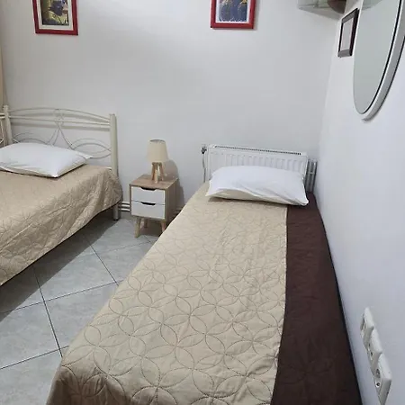 Eleni's Place Naxos City