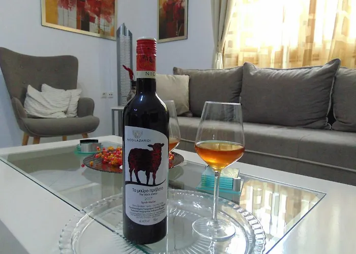 Eleni's Place Apartment