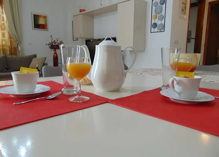 Eleni's Place Apartment *